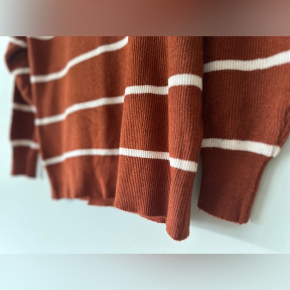 XS Garage sweater - Picture 4 of 4